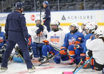Islanders clinic brings access to hockey to Long Island girls