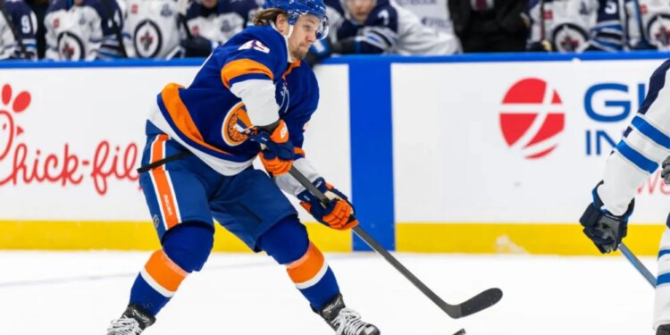 Islanders happy with Max Shabanov's progress
