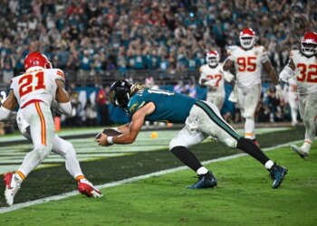 Trevor Lawrence dives for a touchdown during the Jaguars-Chiefs game on Oct. 5, 2025.