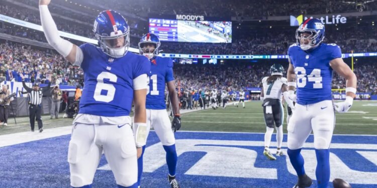 Jaxson Dart officially put the Eagles on notice