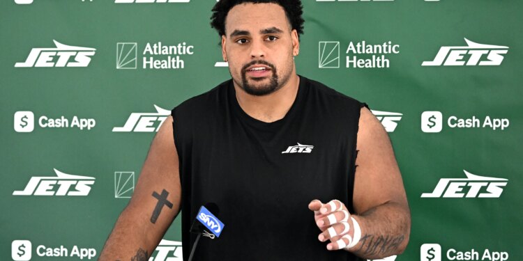 Jets' Alijah Vera-Tucker opens up on injury history, lost season