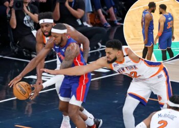Mike Brown embracing Knicks' Karl-Anthony Towns, Mitchell Robinson pairing