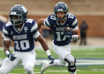 Rice Owls wide receiver Landon Ransom-Goelz (17) runs with the ball during a football game.