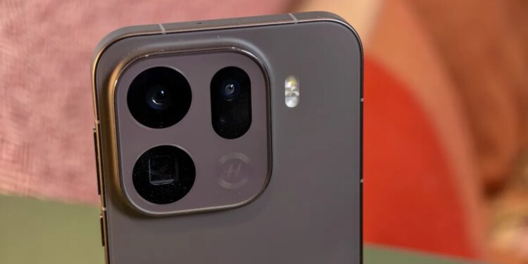 Oppo Find X9 Pro’s massive 7,500mAh battery arrives in Europe