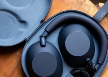 Sony brings audio sharing to its flagship noise-cancelling headphones