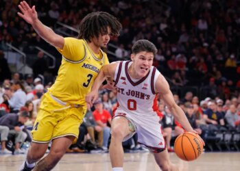 Dylan Darling (0) during the first half when the St. John's Red Storm played the Michigan Wolverines Saturday, October 25, 2025 at Madison Square Garden in Manhattan, NY.