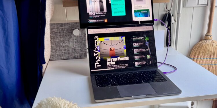 The Espresso Pro portable monitor is a revolution for remote work