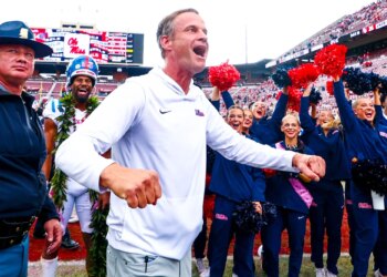 The urge Lane Kiffin can't give into at Ole Miss