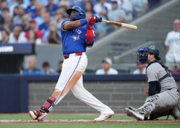 Vladimir Guerrero Jr. hits a grand slam during the Blue Jays-Yankees game on OCt. 5, 2025.