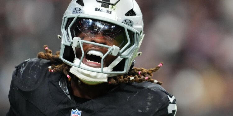 Bet $5, get $150 in bonus bets if your bet wins for Raiders vs. Broncos