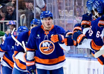 Get a 20% first deposit match up to $1,500 for Islanders vs. Wild