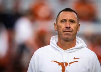 Get a 20% first deposit match up to $1,500 for Week 12’s biggest games