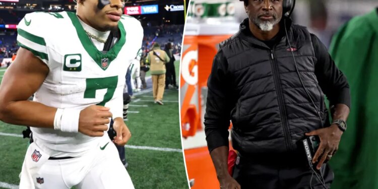 Aaron Glenn owes it to Jets to make QB change