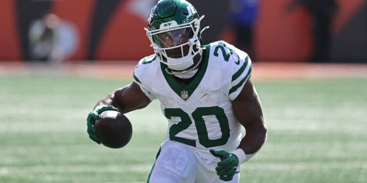 Bet $30, Get $300 FanCash for Jets vs. Browns