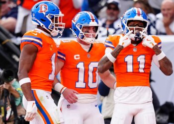 Bet $30, Get $300 FanCash for Raiders vs. Broncos