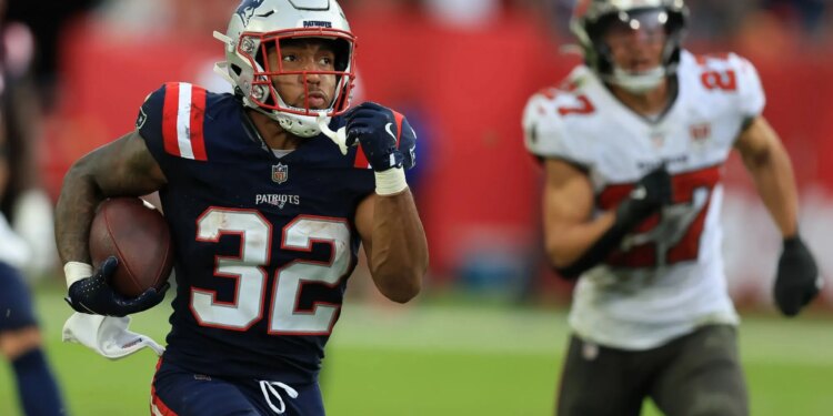 Bet $5, get $150 in bonus bets for Jets vs. Patriots