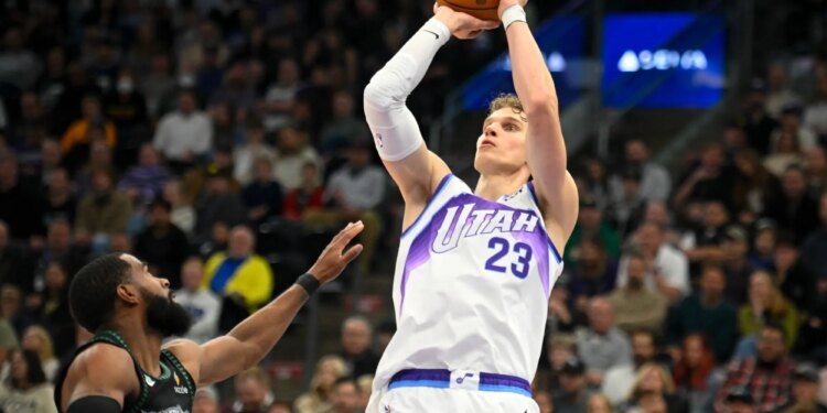 Bet $5, get $200 in bonus bets for Hawks vs. Jazz