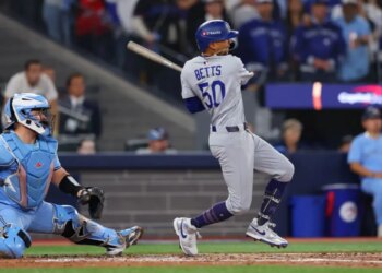 Dodgers might have 'dropped' Mookie Betts, but he rose to occasion