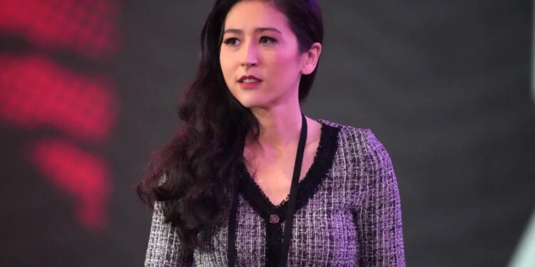 Mina Kimes during the Pro Bowl Skills Challenge at Nicholson Fieldhouse on January 30, 2025.