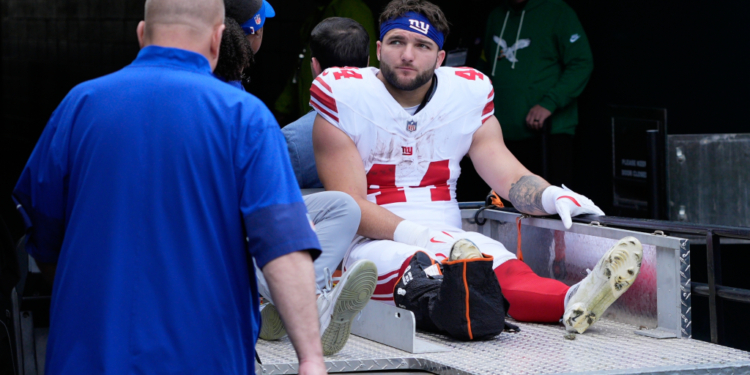 Cam Skattebo suffered a season-ending ankle injury during the Giants-Eagles game on Oct. 26, 2025.