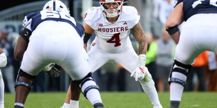 Indiana linebacker's rare moment of humanity should be celebrated