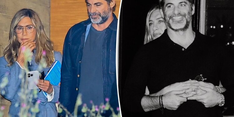 Jennifer Aniston goes Instagram official with boyfriend Jim Curtis