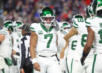 Jets' QB search drags on after Justin Fields' potential last flop