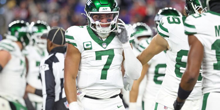 Jets' QB search drags on after Justin Fields' potential last flop