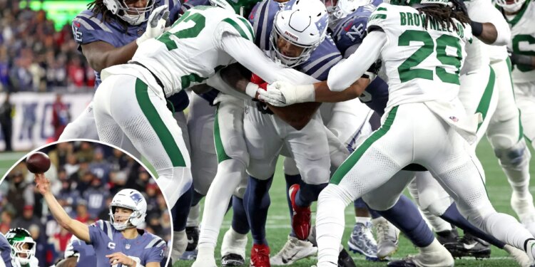 Jets' gap with Patriots glaringly on display in loss
