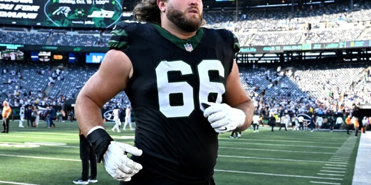Jets guard Joe Tippmann