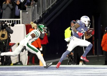 Jets' once-vaunted defense is just as bad as the offense