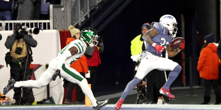 Jets' once-vaunted defense is just as bad as the offense