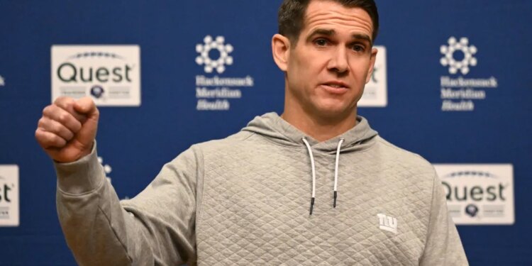 Giants Senior Vice President/General Manager Joe Schoen speaking to the media.