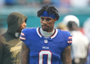 Football player wearing a Bills jersey with the number 0.