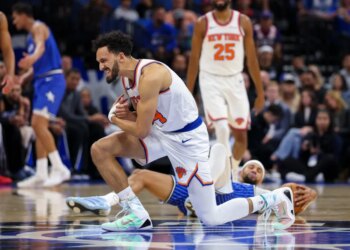 New York Knicks guard Landry Shamet (44) reacts to an injury against the Orlando Magic.