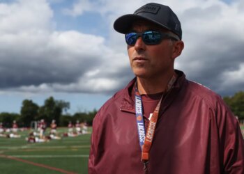 Garden City head football coach Dave Ettinger