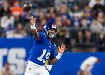 New York Giants quarterback Jameis Winston (19) throws during the first half against the New England Patriots at MetLife Stadium, Thursday, Aug. 21, 2025, in East Rutherford, New Jersey.
