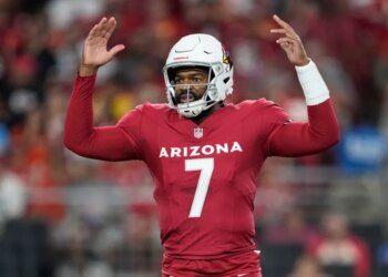 Cardinals quarterback Jacoby Brissett (7) reacts after a play.