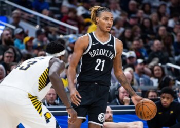 Noah Clowney looks to make a play as Pascal Siakam defends during the Nets' road win over the Pacers on Nov. 5, 2025.