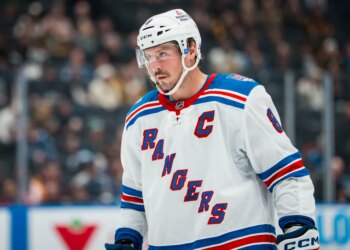 J.T. Miller will remain on the top line with Mika Zibanejad and Artemi Panarin for Saturday night's game against the Kraken.