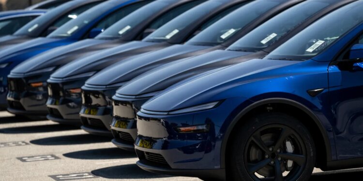 Tesla is fighting the EV sales slump with short-term rentals