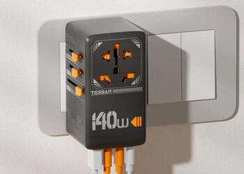 Tessan’s 140W Universal Travel Adapter has hit a new all-time low