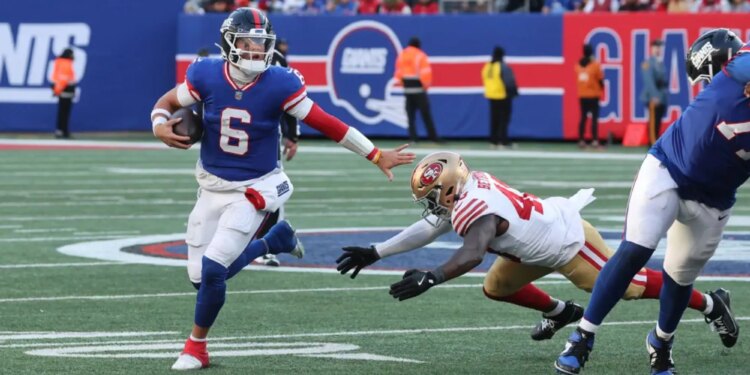 The delicate balancing act Giants face as Jaxson Dart's return nears