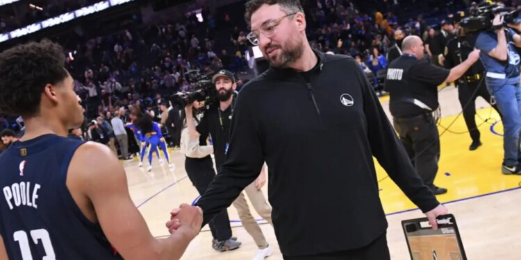 Warriors' Chris DeMarco emerges as contender in Liberty coaching search