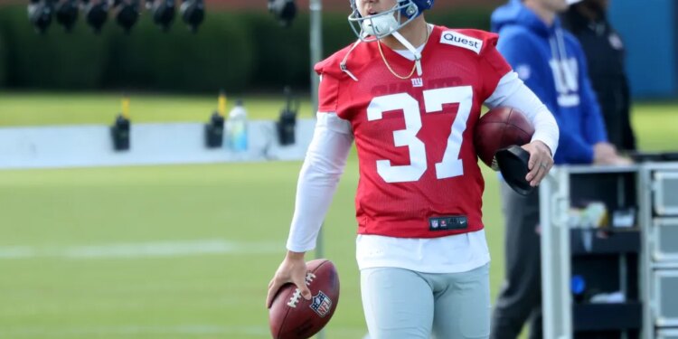 New York Giants place kicker Younghoe Koo #37, during practice at the New York Giants training facility in East Rutherford, New Jersey.