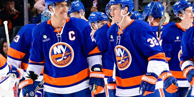 Fanatics Sportsbook promo code NYPOST: Get up to $2,000 in FanCash for Islanders vs. Blackhawks