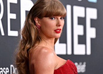 A vague study on Nazi bots created chaos in the Taylor Swift fan universe