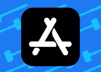 Apple opens iOS to third-party app stores in Japan