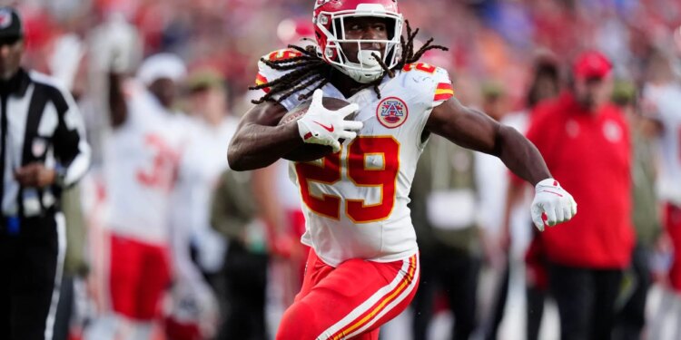 Bet and get up to $2,000 in FanCash for Chiefs vs. Texans