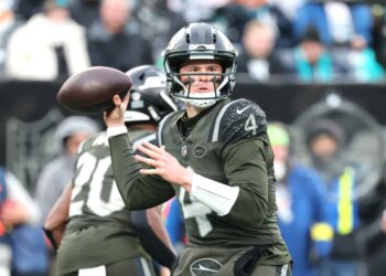 Jets quarterback Brady Cook during a game against the Dolphins on Dec. 7, 2025.